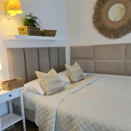 Apartamenty "La Villa" Z Klimatyzacja, Ogrodem, Parkingiem, Blisko Centrum クドヴァ・ズドゥルイ エクステリア 写真