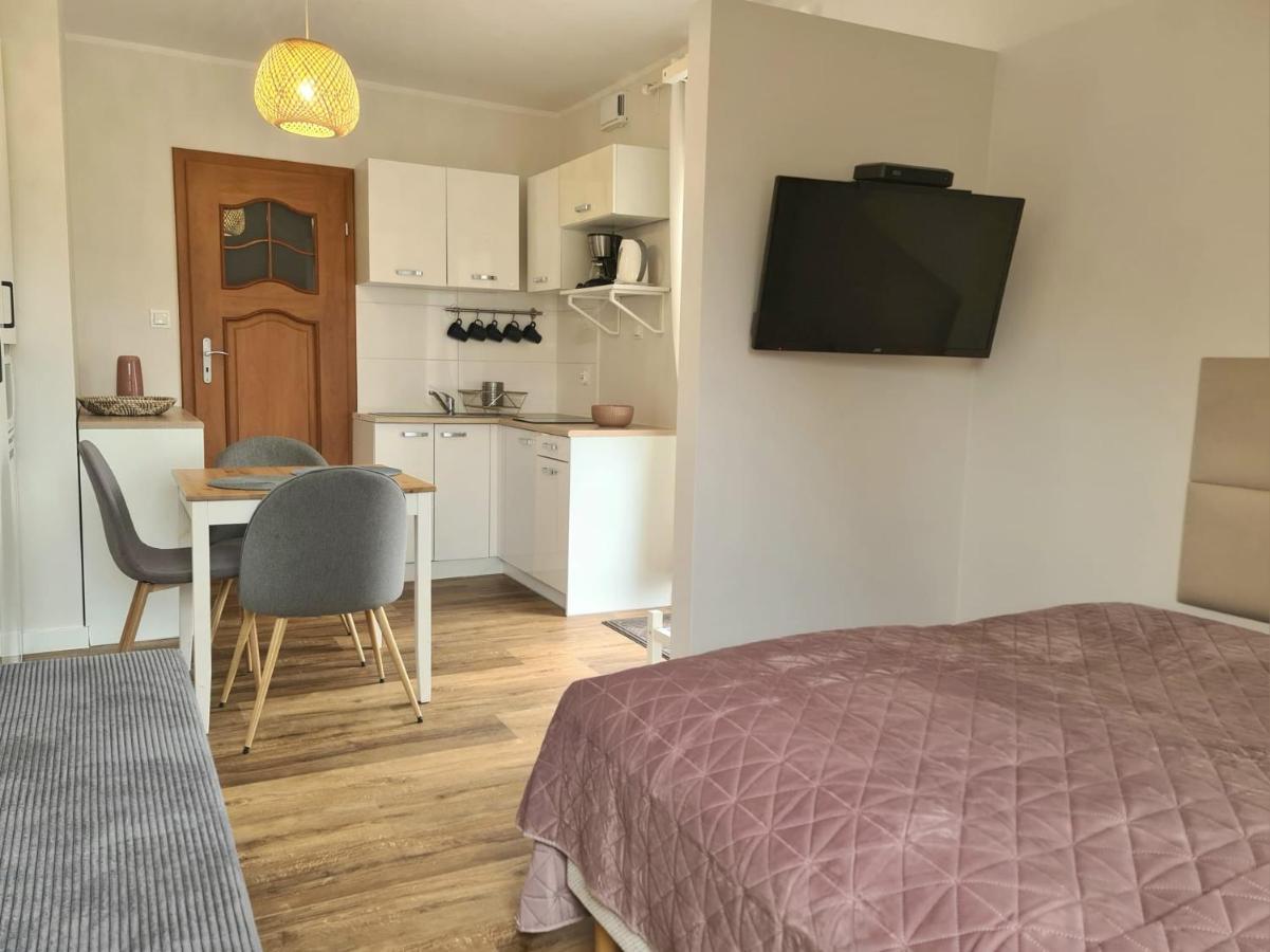 Apartamenty "La Villa" Z Klimatyzacja, Ogrodem, Parkingiem, Blisko Centrum クドヴァ・ズドゥルイ エクステリア 写真