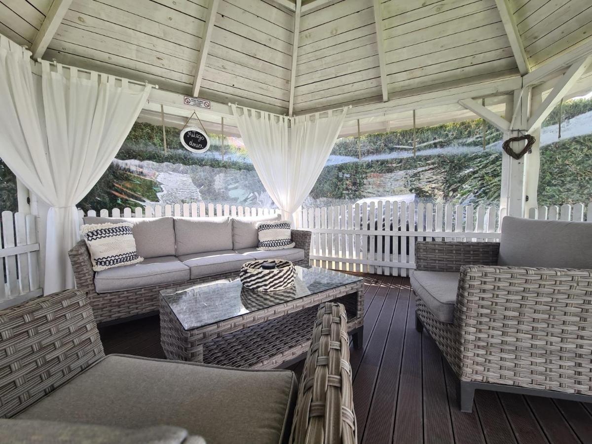 Apartamenty "La Villa" Z Klimatyzacja, Ogrodem, Parkingiem, Blisko Centrum クドヴァ・ズドゥルイ エクステリア 写真