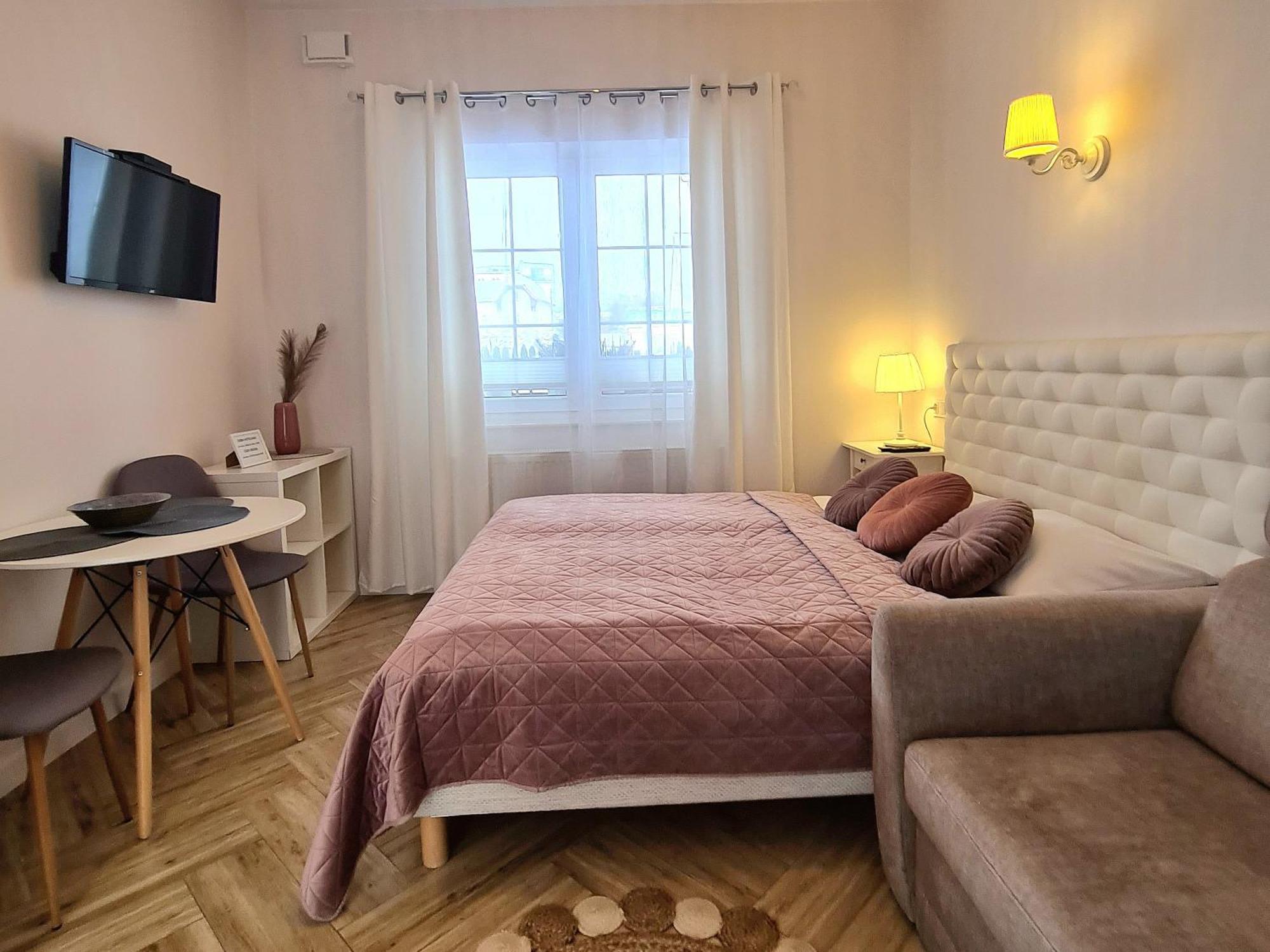 Apartamenty "La Villa" Z Klimatyzacja, Ogrodem, Parkingiem, Blisko Centrum クドヴァ・ズドゥルイ エクステリア 写真