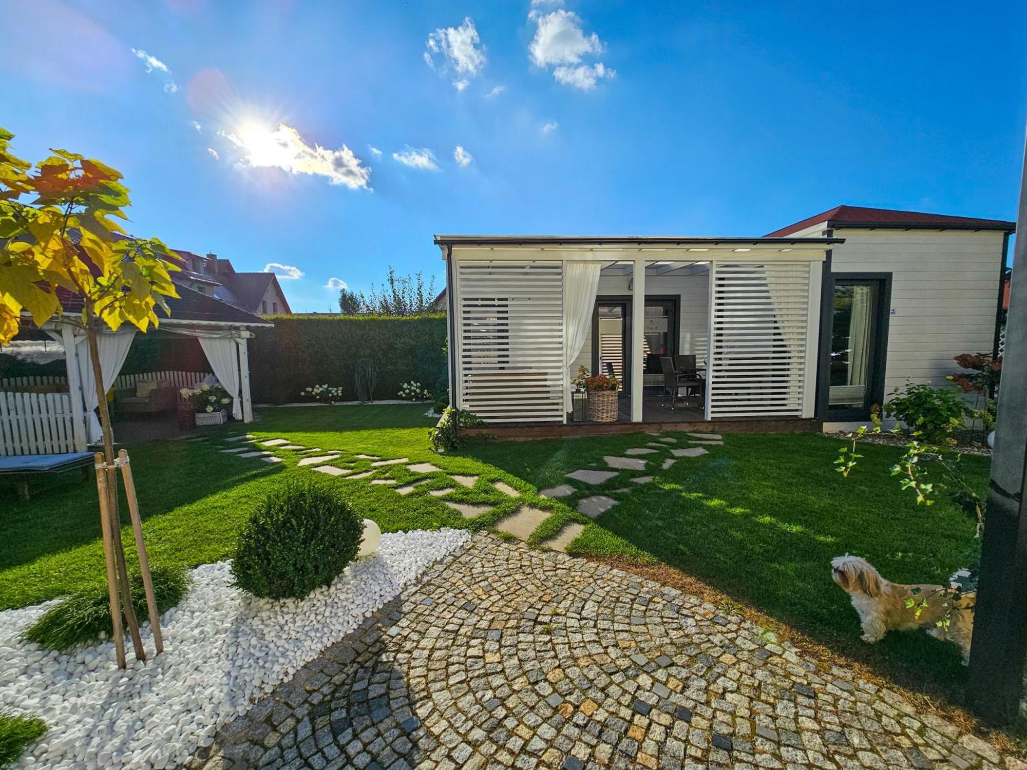 Apartamenty "La Villa" Z Klimatyzacja, Ogrodem, Parkingiem, Blisko Centrum クドヴァ・ズドゥルイ エクステリア 写真
